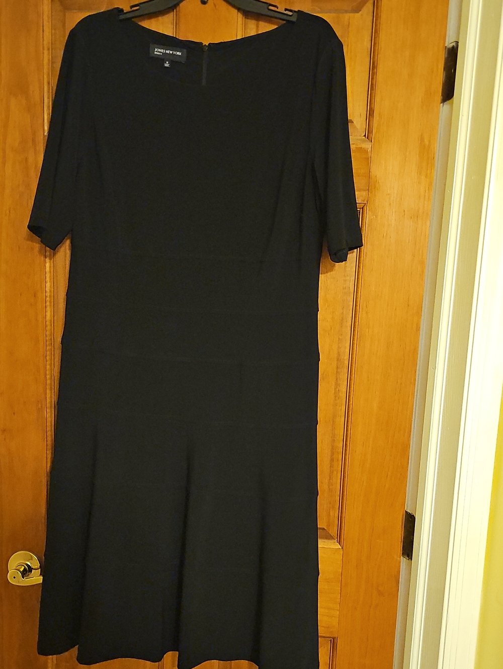 Jones New York Black Midi A-Line Dress with Short Sleeves